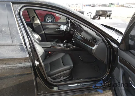 2011 BMW 535I xDrive z USA, uszkodzony, nr VIN WBAFU7C54BDU56381